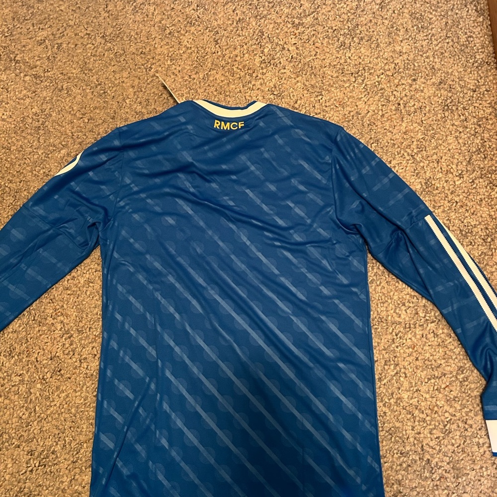 Adidas Real Madrid home jersey long sleeve 2025/26 - Picture 4 of 4